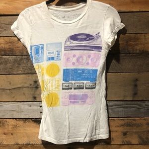 Retro music tee